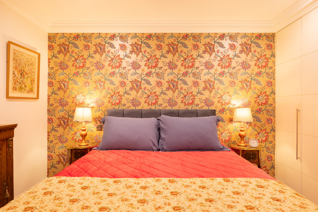 PADDINGTON | The Victorian Pub — Sleeps 8 • 4 Beds • 3 Baths