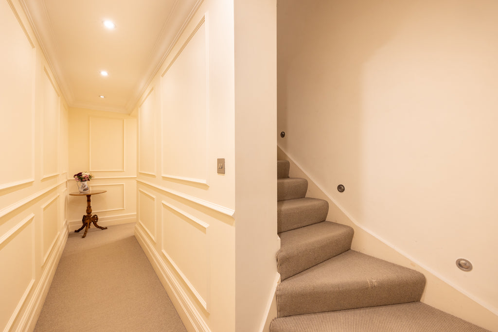 PADDINGTON | The Victorian Pub — Sleeps 8 • 4 Beds • 3 Baths