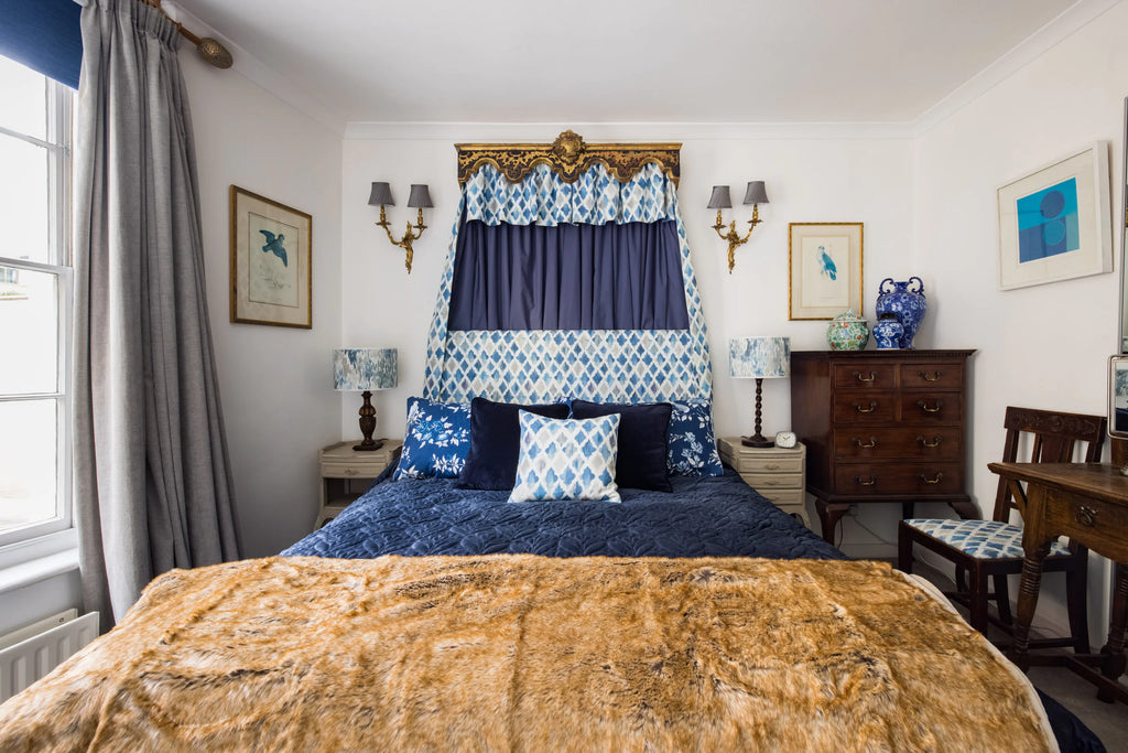 MAYFAIR | 1729 Berkeley Square Residence — Sleeps 6 • 3 Beds • 1 Bath