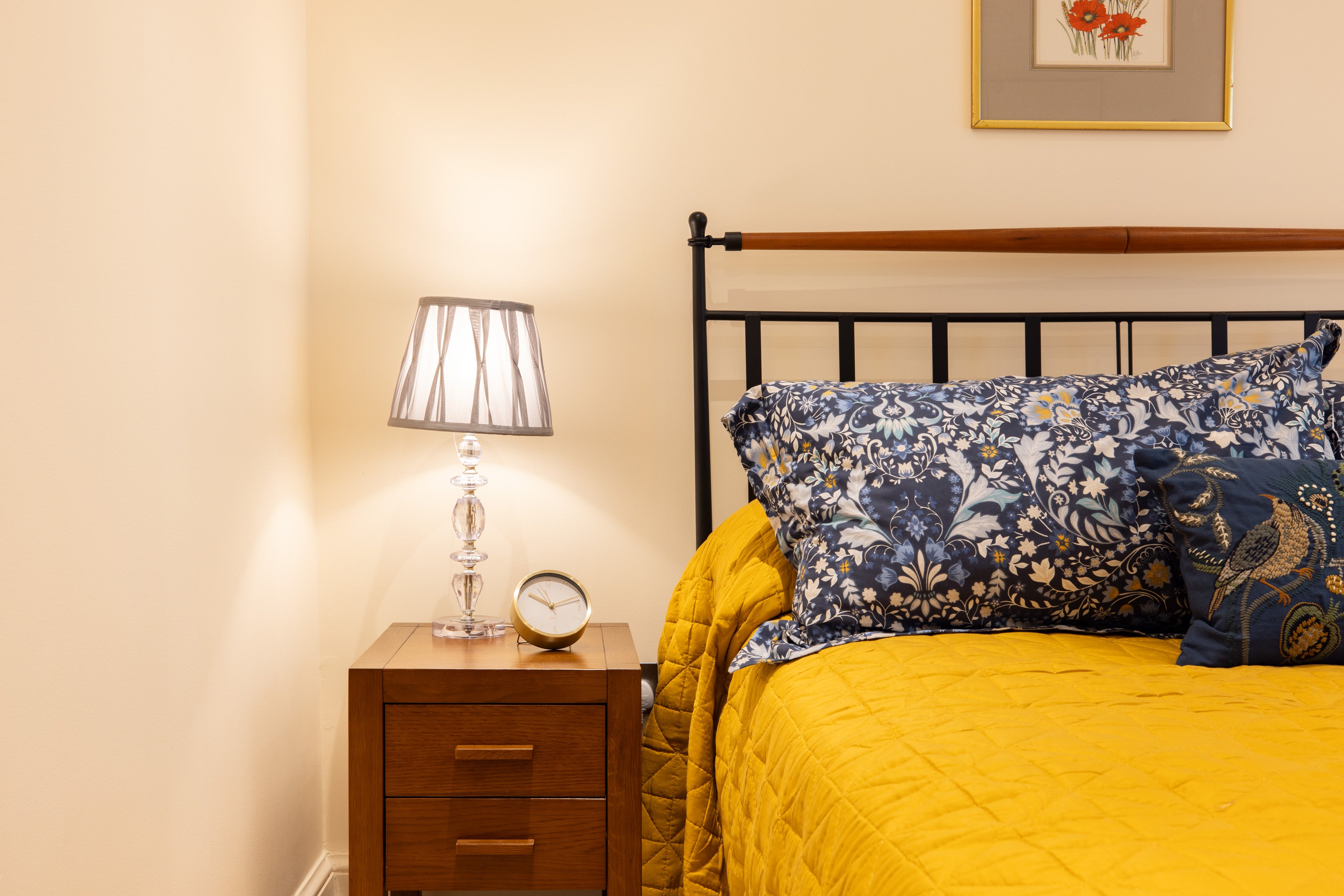 PADDINGTON | 1841 Victorian Residence — Sleeps 6 • 3 Beds • 2.5 Baths