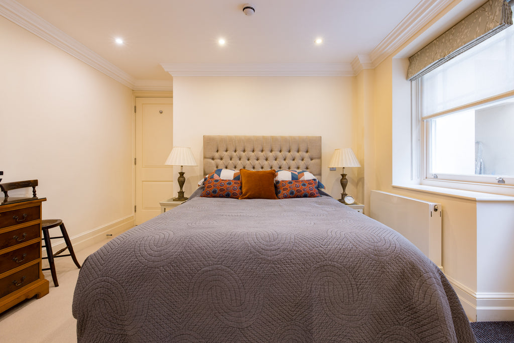 PADDINGTON | 1841 Victorian Residence — Sleeps 6 • 3 Beds • 2.5 Baths