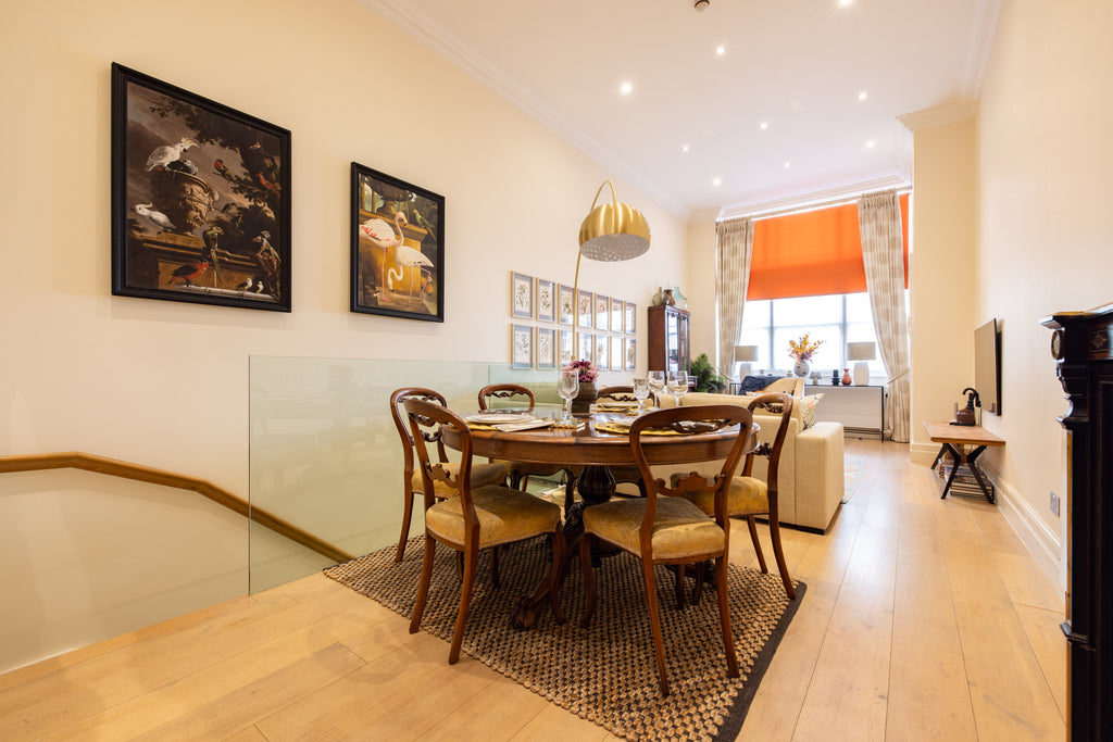PADDINGTON | 1841 Victorian Residence — Sleeps 6 • 3 Beds • 2.5 Baths