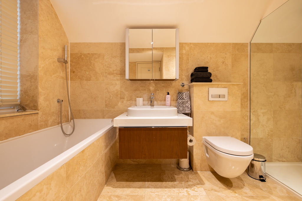 PADDINGTON | 1841 Victorian Residence — Sleeps 6 • 3 Beds • 2.5 Baths