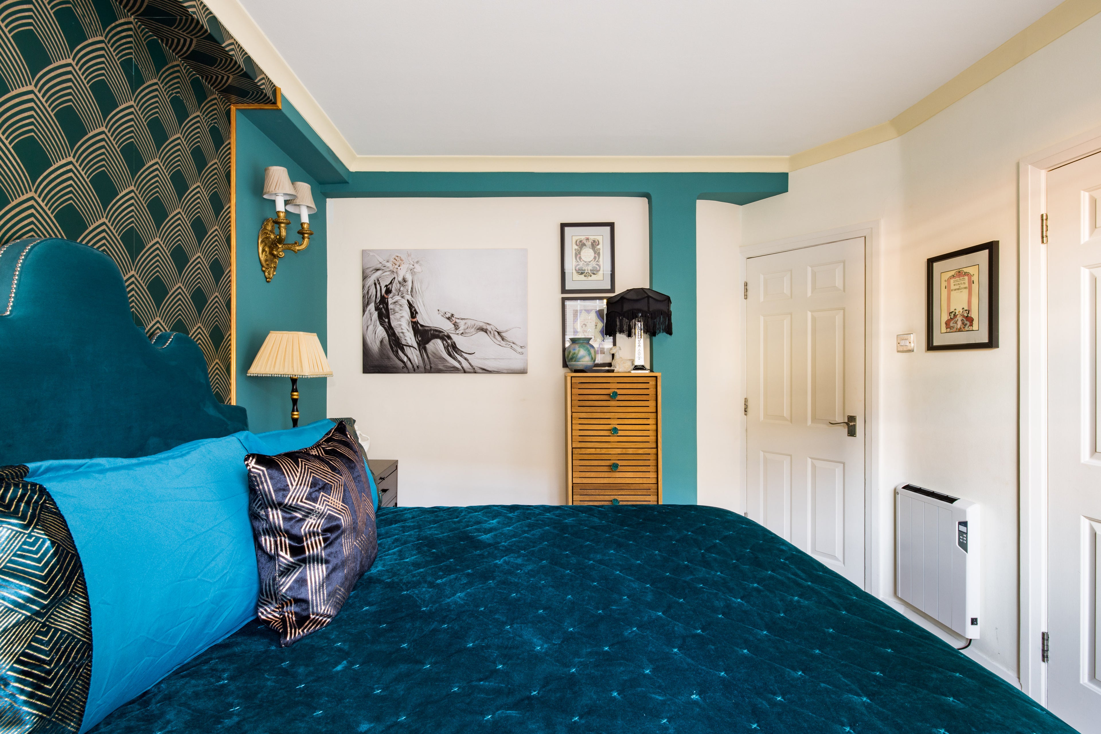 MAYFAIR | Art Nouveau Residence — Sleeps 6 • 3 Beds • 1 Bath