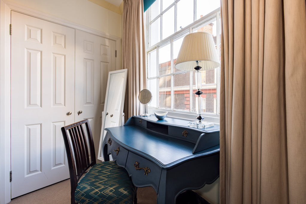 MAYFAIR | Art Nouveau Residence — Sleeps 6 • 3 Beds • 1 Bath
