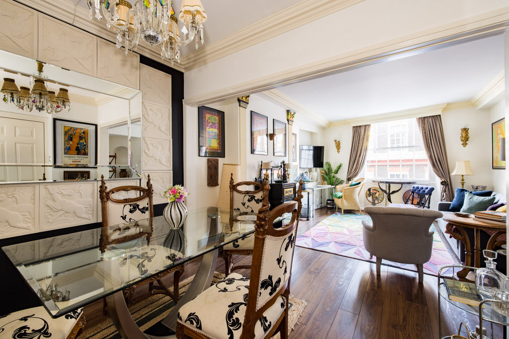 MAYFAIR | Art Nouveau Residence — Sleeps 6 • 3 Beds • 1 Bath