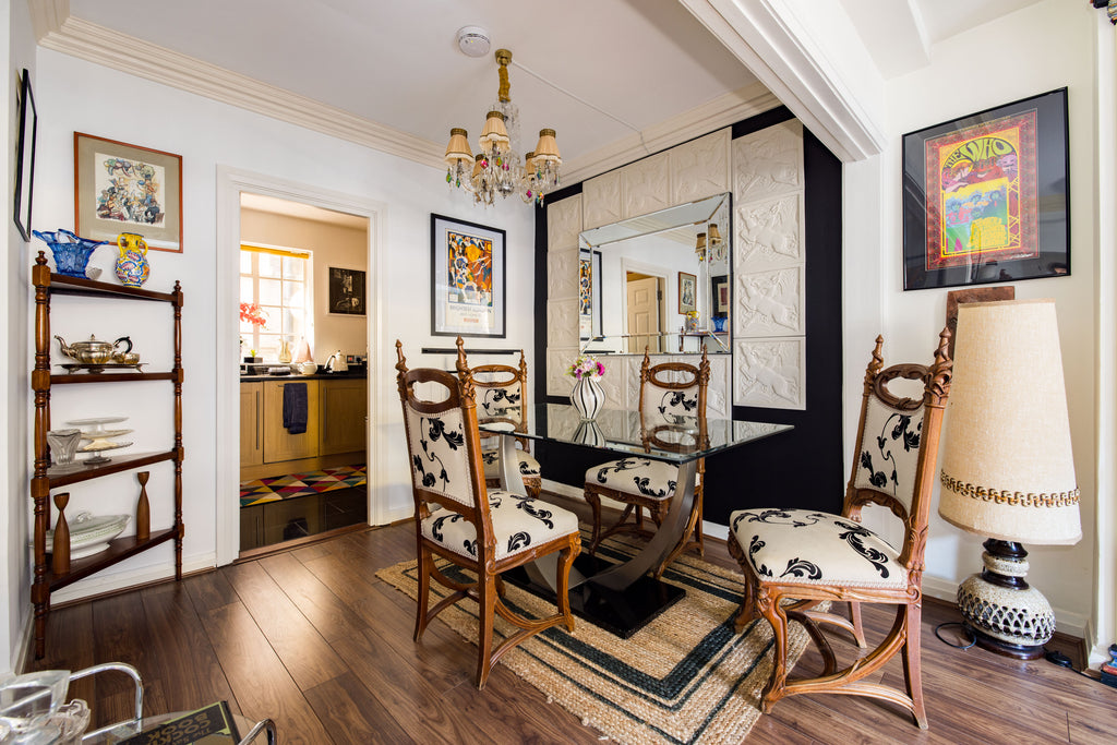 MAYFAIR | Art Nouveau Residence — Sleeps 6 • 3 Beds • 1 Bath