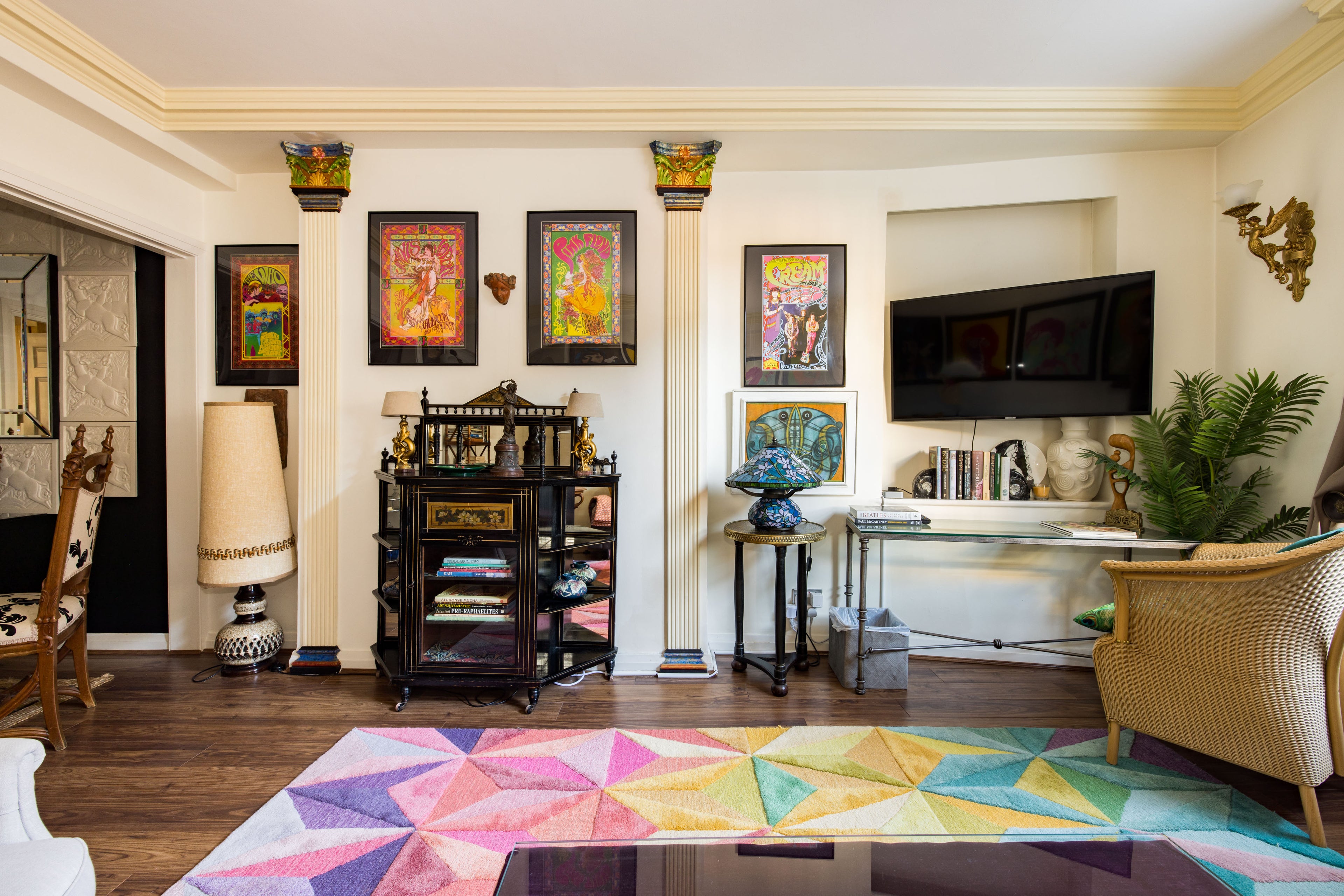 MAYFAIR | Art Nouveau Residence — Sleeps 6 • 3 Beds • 1 Bath