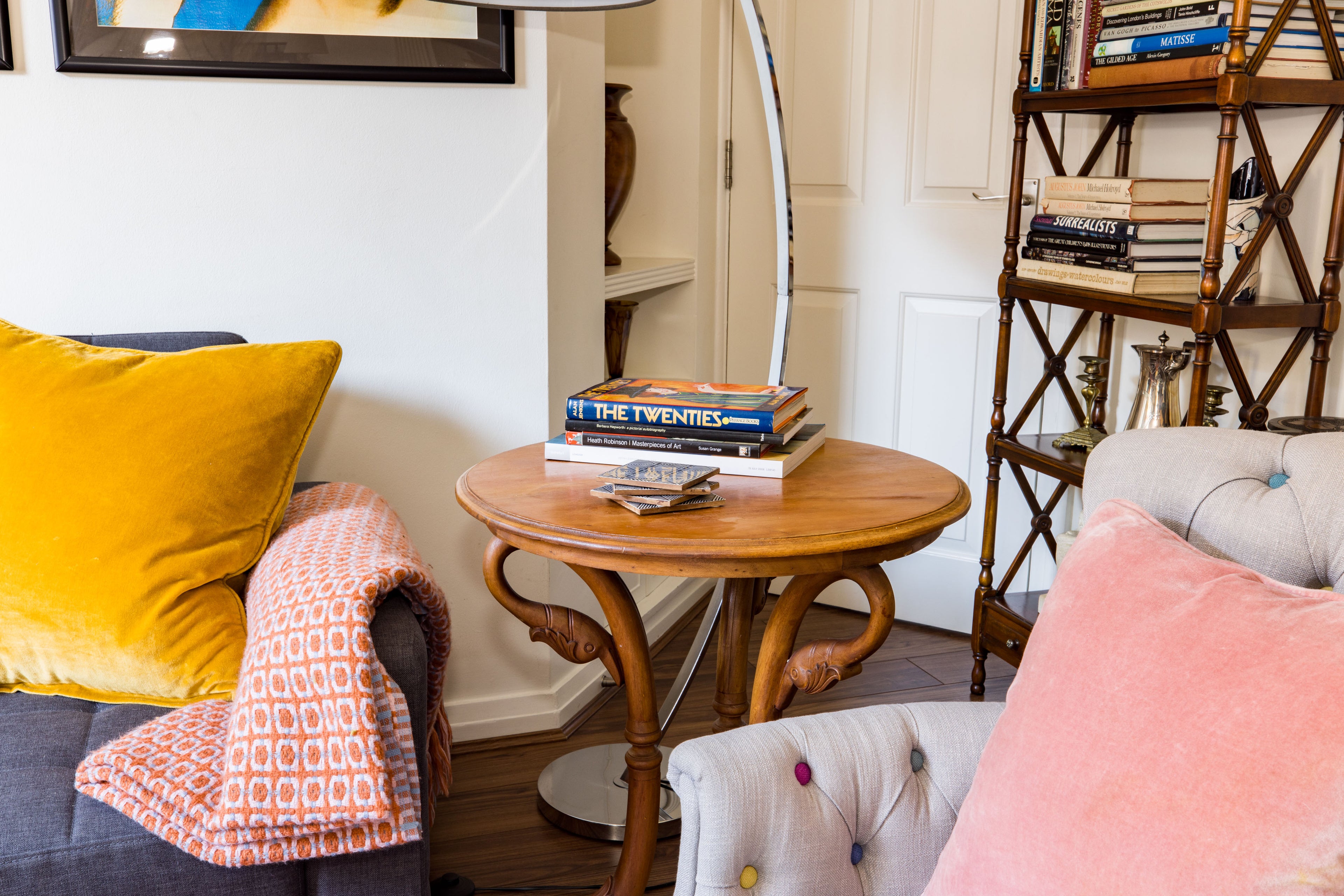 MAYFAIR | Art Nouveau Residence — Sleeps 6 • 3 Beds • 1 Bath