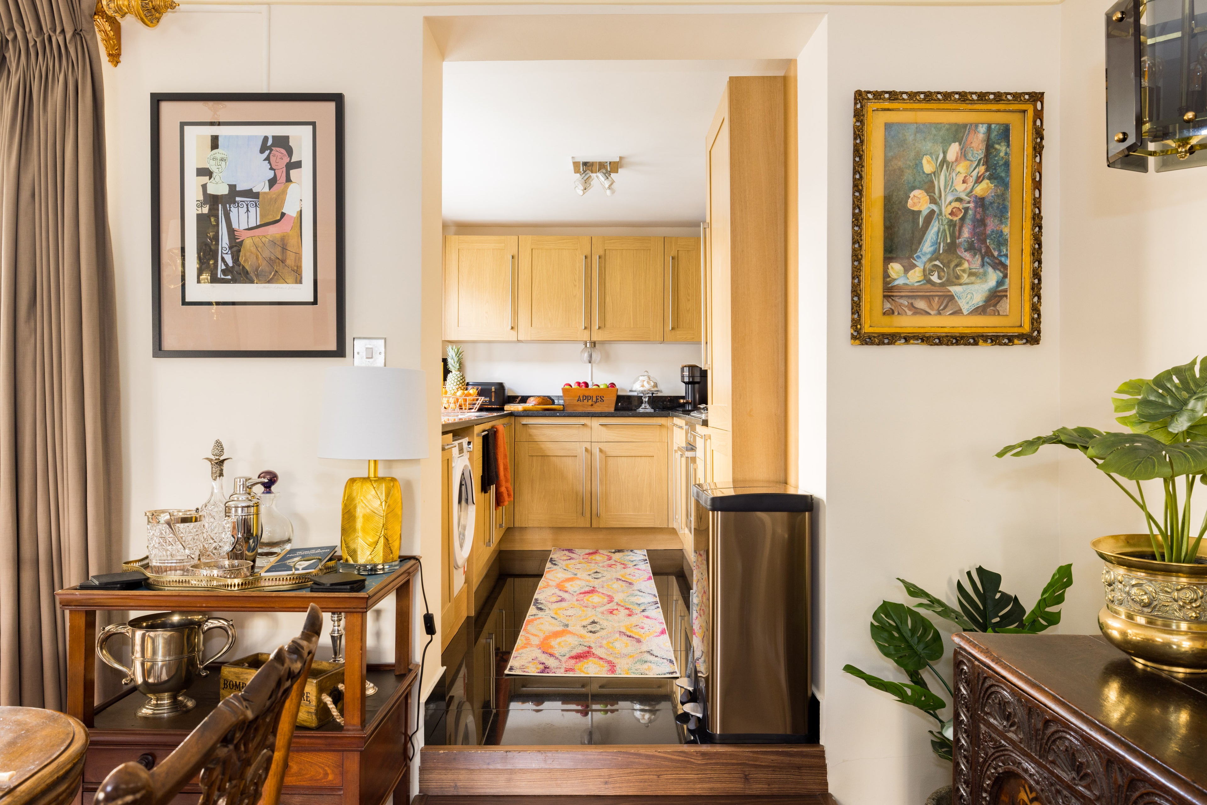 MAYFAIR | The Penthouse — Sleeps 6 • 3 Beds • 2 Baths