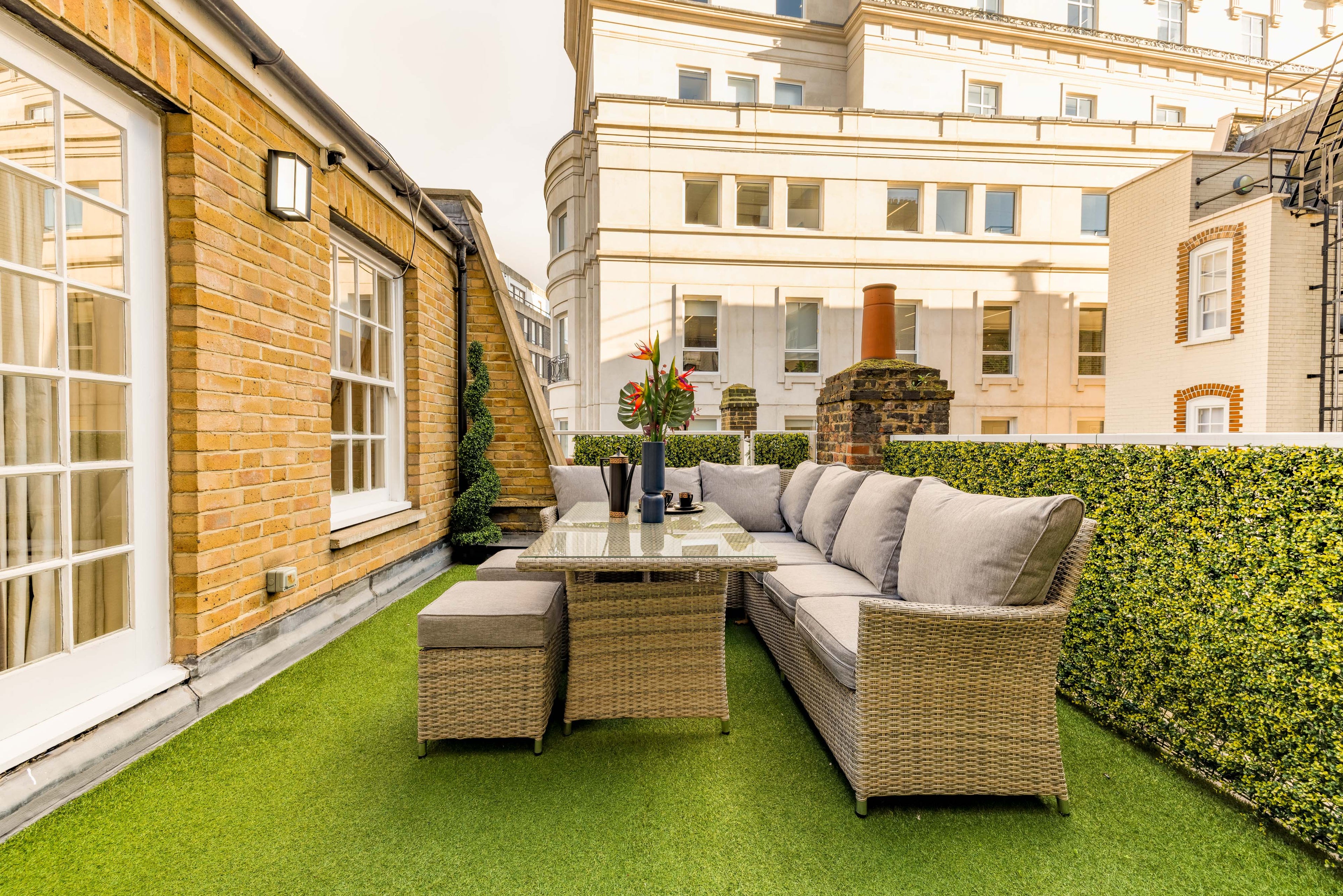 MAYFAIR | The Penthouse — Sleeps 6 • 3 Beds • 2 Baths