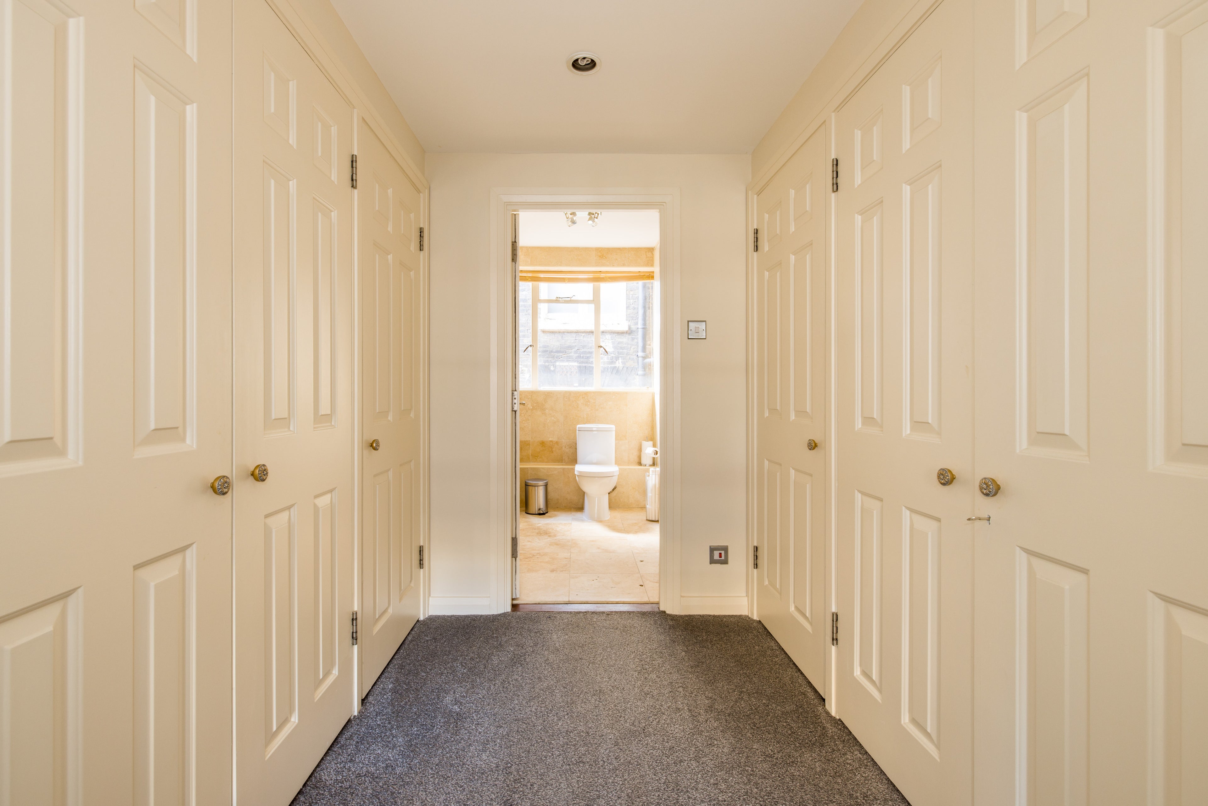 MAYFAIR | The Penthouse — Sleeps 6 • 3 Beds • 2 Baths