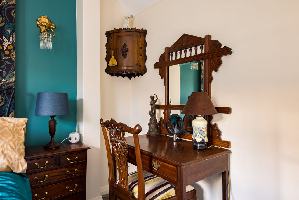 MAYFAIR | The Penthouse — Sleeps 6 • 3 Beds • 2 Baths