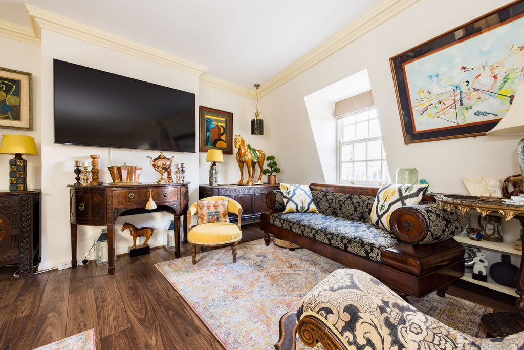MAYFAIR | The Penthouse — Sleeps 6 • 3 Beds • 2 Baths
