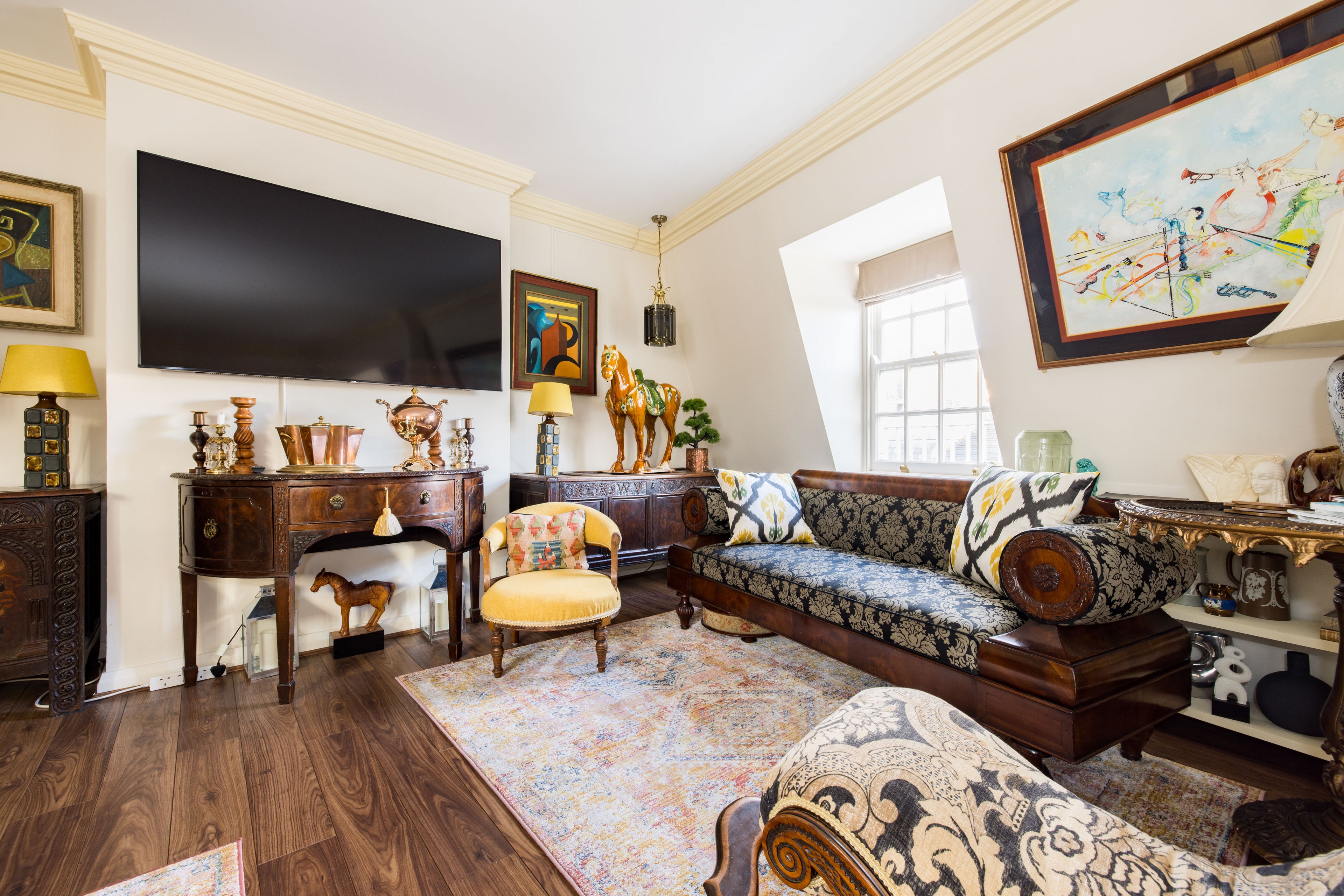 MAYFAIR | The Penthouse — Sleeps 6 • 3 Beds • 2 Baths
