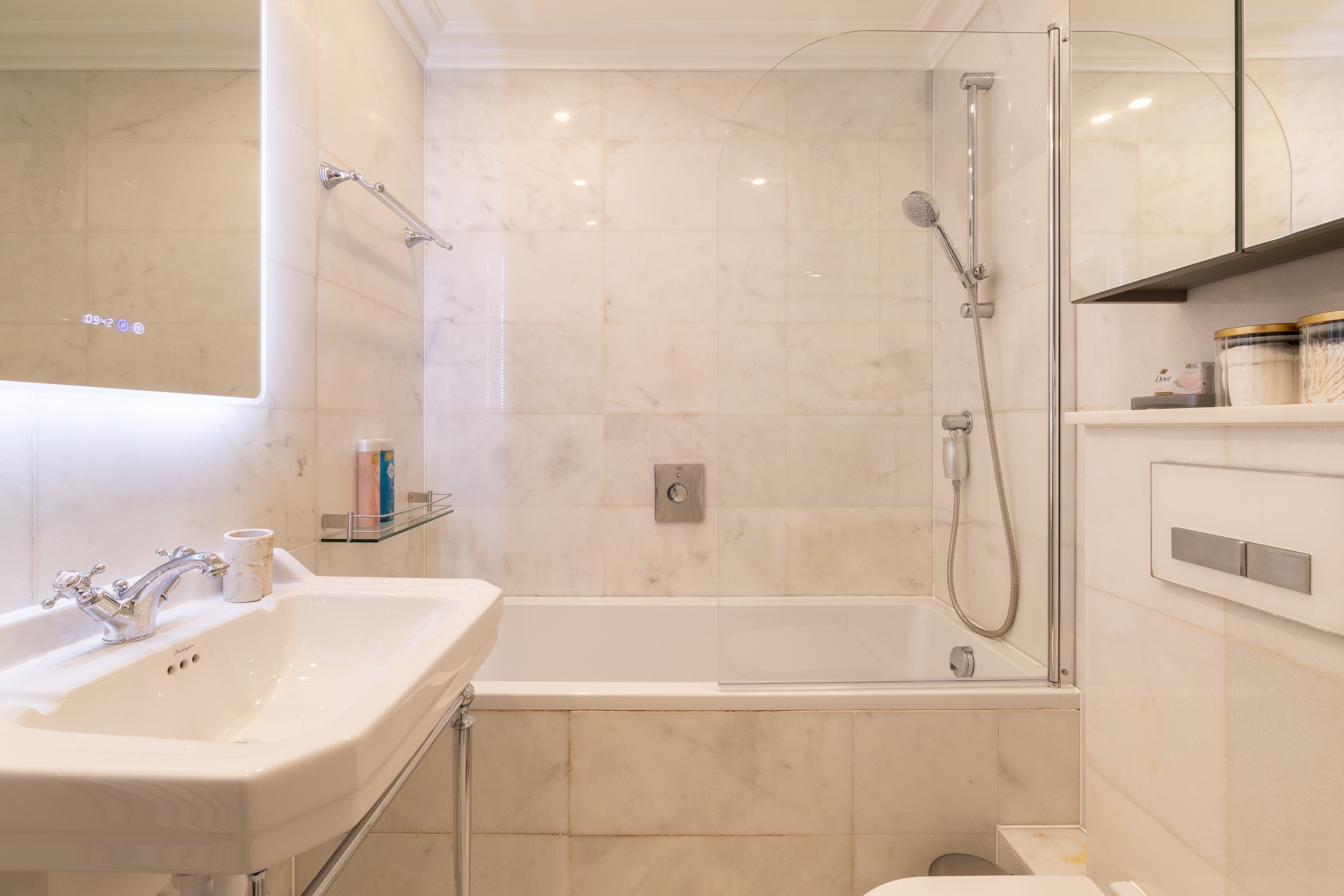 PADDINGTON | Victorian Residence — Sleeps 4 • 2 Beds • 1 Bath