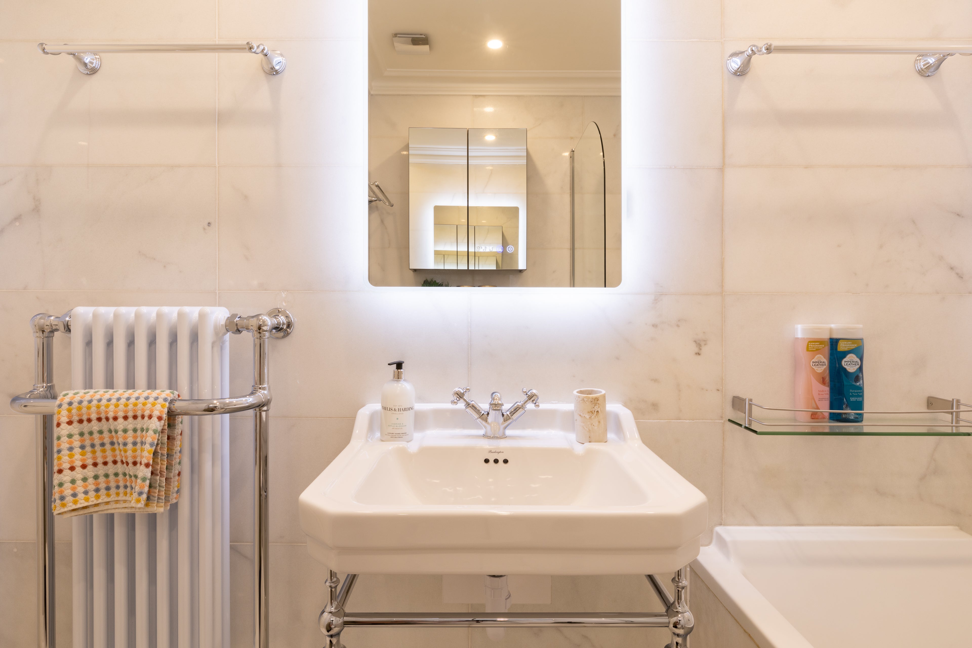 PADDINGTON | Victorian Residence — Sleeps 4 • 2 Beds • 1 Bath