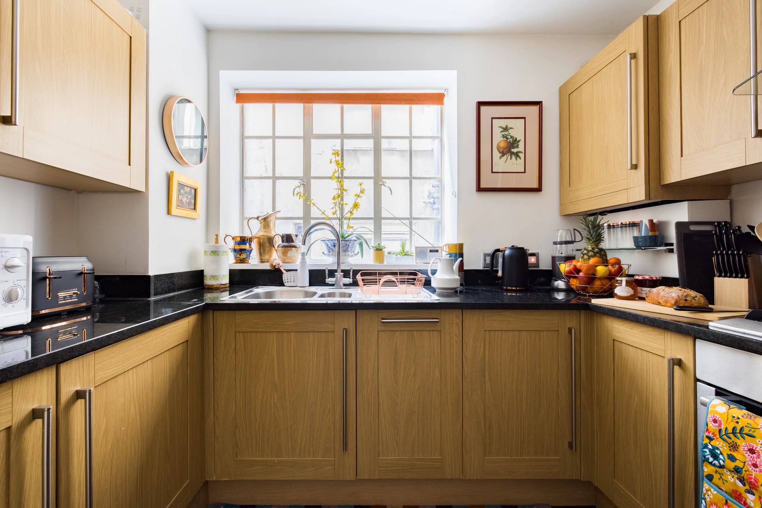 MAYFAIR | Art Nouveau Residence — Sleeps 6 • 3 Beds • 1 Bath