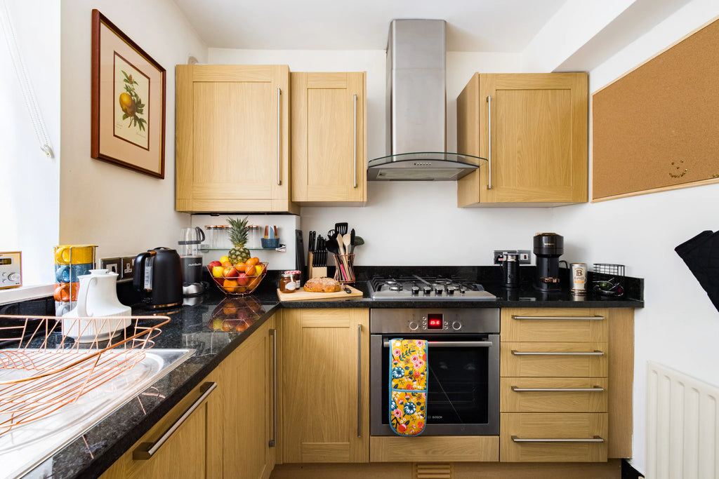 MAYFAIR | Art Nouveau Residence — Sleeps 6 • 3 Beds • 1 Bath