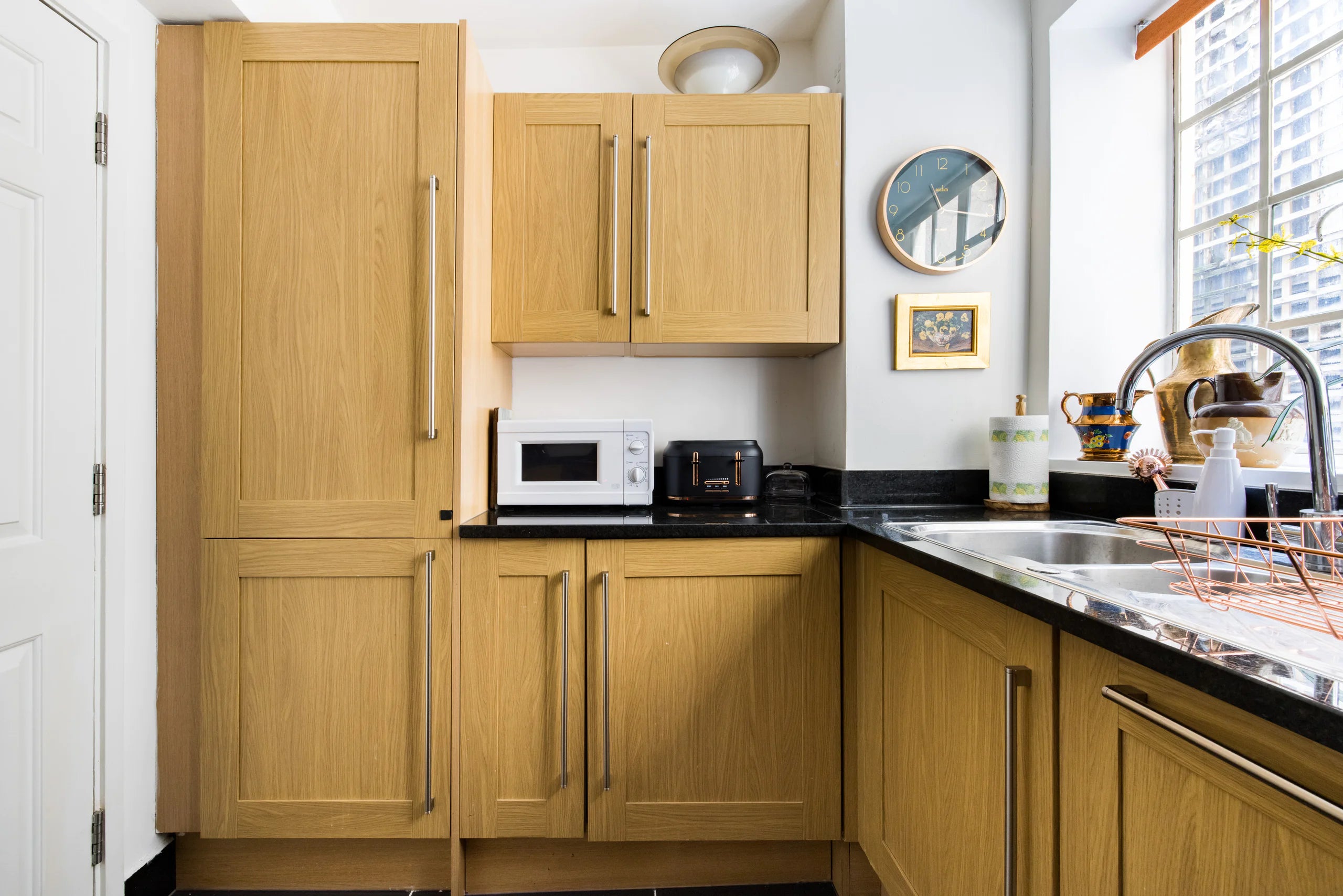 MAYFAIR | Art Nouveau Residence — Sleeps 6 • 3 Beds • 1 Bath